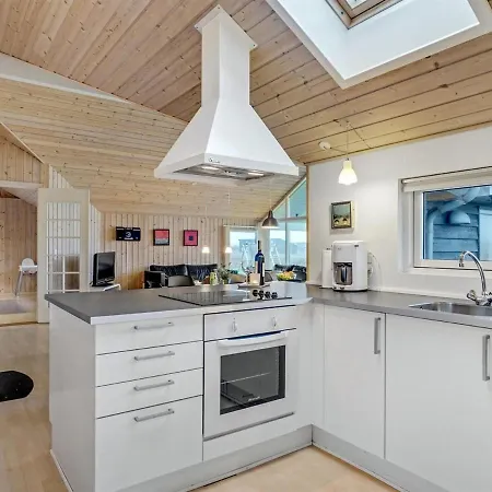 Holiday home Mattis - 650m From The Sea In Nw Jutland By Interhome Lokken