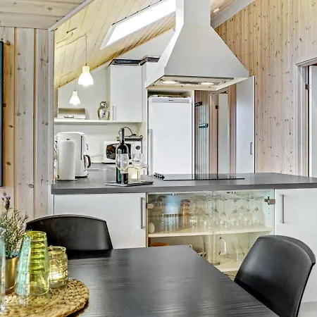 Holiday home Mattis - 650m From The Sea In Nw Jutland By Interhome